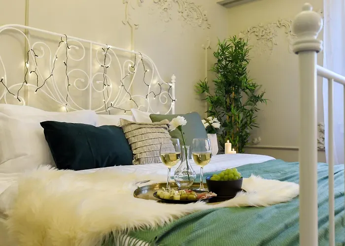 Cozy Overlooking The Old Town Apartman Bukarest