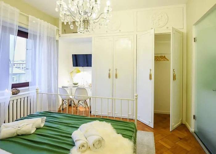 Apartman Cozy Overlooking The Old Town Bukarest