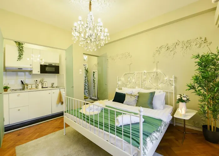 Apartment Cozy Overlooking The Old Town